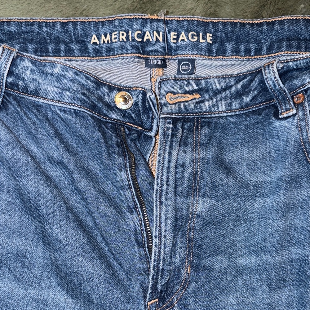 American Eagle Outfitters Blue Cropped Jeans - Picture 2 of 6